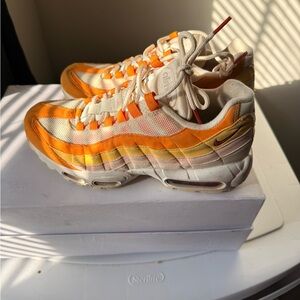 Nike Air Max 95 in Orange and Cream